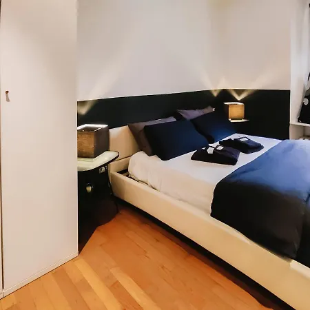 Apartment Centro Storico Luminoso Spazio Al Piazzo Biella